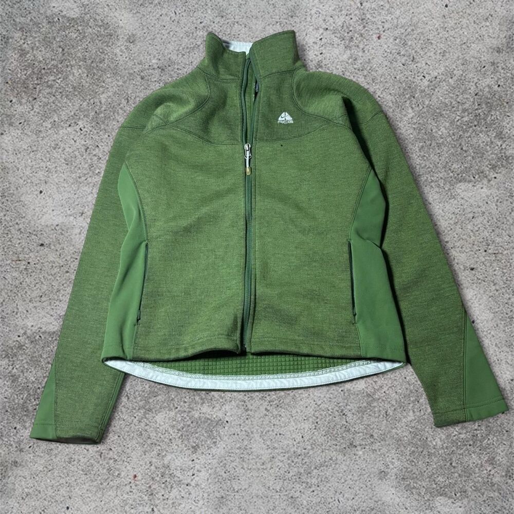 Nike-acg Women's Green Jacket